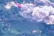 泰国军方称再次空袭柬埔寨军事设施袭击照片公布