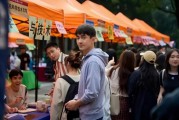 “本升专”的年轻人，比你想象中清醒