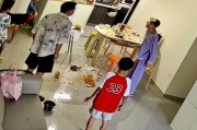 四川男子因鸡蛋被侄儿吃掉抱怨致妻子崩溃摔碗，男方道歉女方称会离婚，妇联最新回应